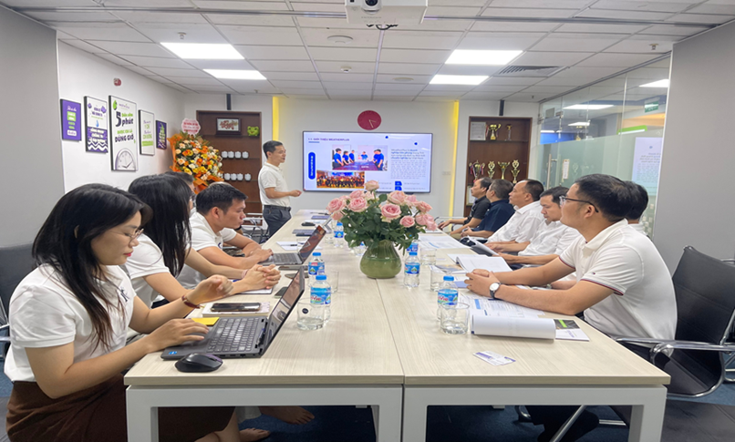 Toàn cảnh buổi làm việc